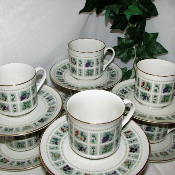 4 Royal Doulton Tapestry Coffee Cups & Saucers TC1024 Vintage Cottagecore - Picture 4 of 12